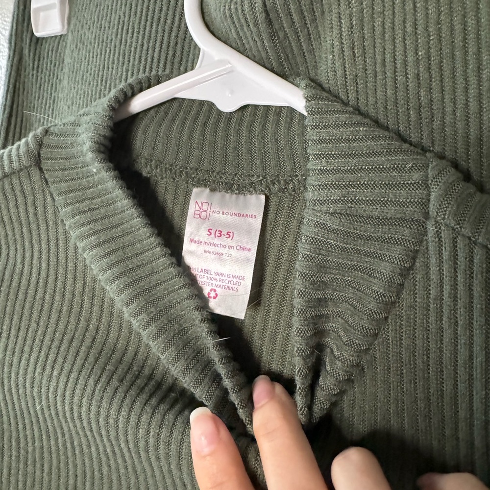 Olive Green Ribbed Two-Piece Set - Picture 2 of 6